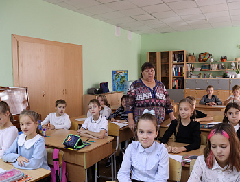 20 октября сотрудниками Клуба «Шершни» МБУК «Челябинская ЦКС» было проводено тематические мероприятие, посвященное «Дню белых журавлей»
