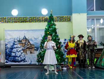 12 января в Доме культуры «Сосновка» состоялся праздник «Новогодние узоры для всей семьи», посвящённый Году семьи