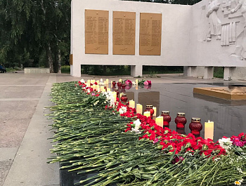 День, пропитанный болью, надеждой, героизмом!
