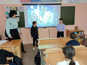 29 ноября   Дом культуры «Сосновка» организовал и провел увлекательную встречу с ребятами начального звена школы МАОУ СОШ №147ф, посвященную Дню правовой защиты детей. 