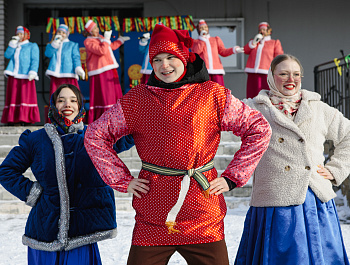25 февраля на масленой неделе в Сосновке состоялись Масленичные гуляния! 
