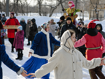 25 февраля на масленой неделе в Сосновке состоялись Масленичные гуляния! 