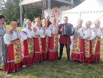 Поздравляем наши коллективы с победами на XXX Всероссийском Бажовском фестивале 